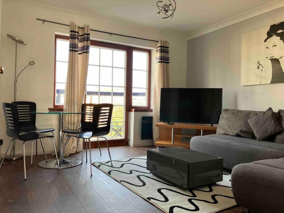 My Waterfront Apartment, Views Over Water Of Leith Edinburg Exteriör bild