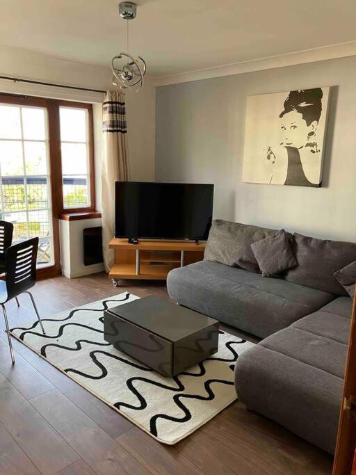 My Waterfront Apartment, Views Over Water Of Leith Edinburg Exteriör bild